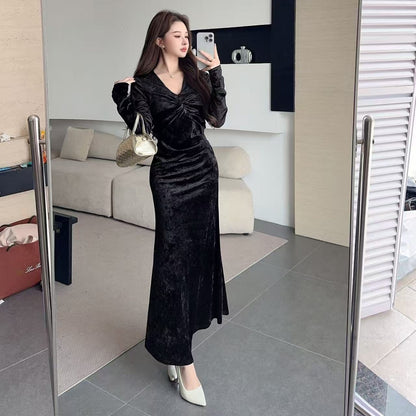 Graceful Velvet Red Mermaid Maxi Dress Chic Long Sleeve V Neck Evening Long Dress AP3680