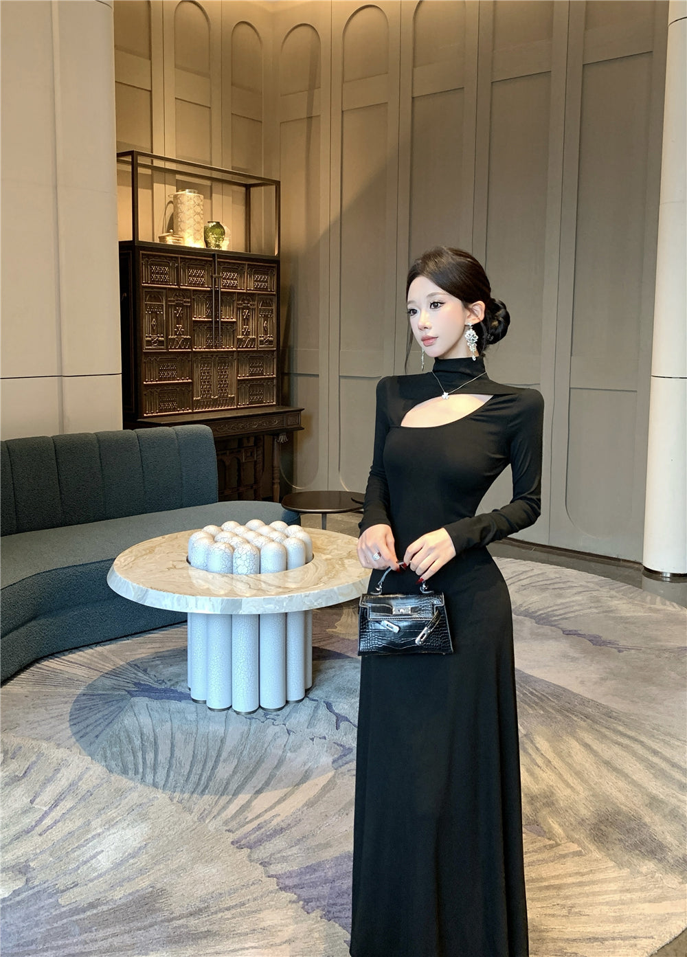 Fantastic Long Sleeve High Collar Maxi Dress Vogue A-Line Cutout Black Evening Long Dress AP3695