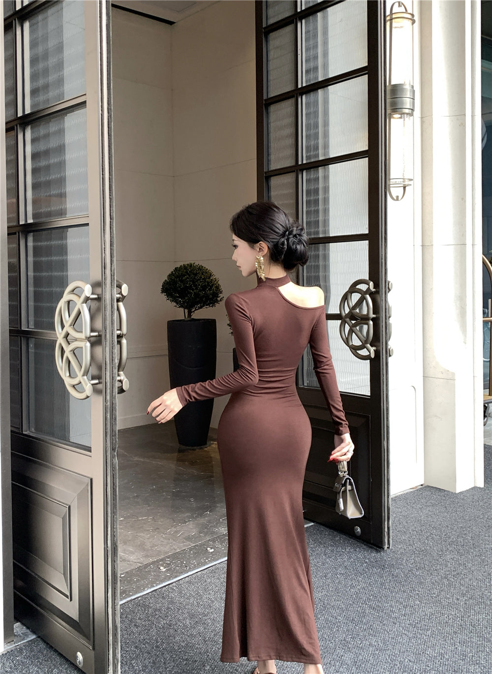 Artistic Long Sleeve Sheath Ruched Maxi Dress Retro Asymmetric Neck Slit Long Dress AP3699