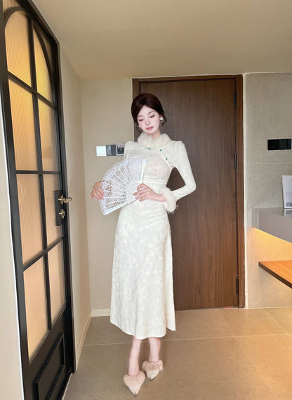 Alluring Jacquard Long Sleeve Jewel Neck White Maxi Dress Oriental-Inspired A-Line Fur Trim Evening Long Dress AP3703