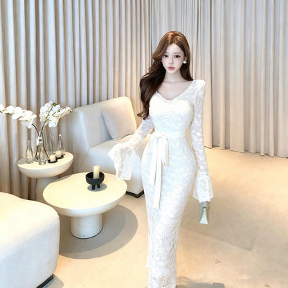 Glamorous Long Bell Sleeve Lace Splicing Sheath Maxi Dress Romantic Crystals Accent V Neck Evening Long Dress AP3706