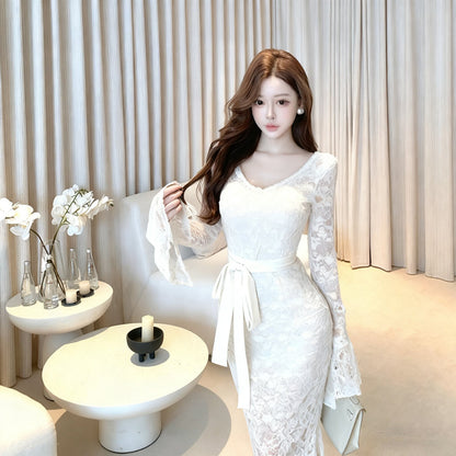 Glamorous Long Bell Sleeve Lace Splicing Sheath Maxi Dress Romantic Crystals Accent V Neck Evening Long Dress AP3706