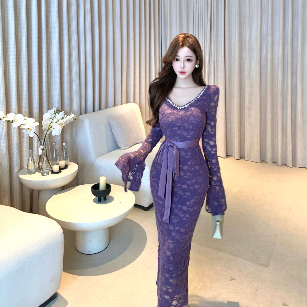 Stunning Crystals Accent V Neck Lace Splicing Maxi Dress Vogue Long Bell Sleeve Sheath Evening Long Dress AP3708