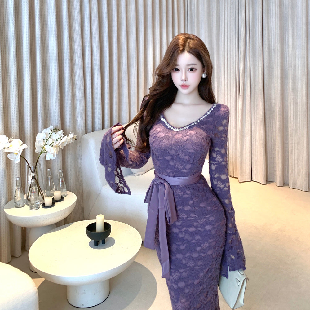 Stunning Crystals Accent V Neck Lace Splicing Maxi Dress Vogue Long Bell Sleeve Sheath Evening Long Dress AP3708
