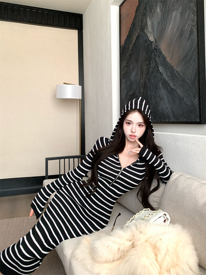 Minimalist Zebra Stripe Sheath Maxi Dress Casual Hooded V Neck Long Sleeve Zipper Design Long Dress AP3713