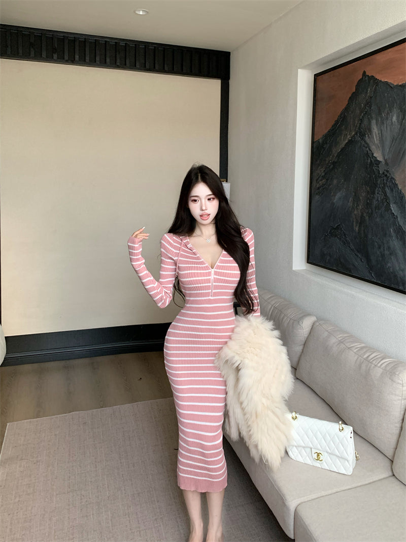 Simple Sheath Pink Stripe Hooded V Neck Maxi Dress Cute Zipper Design Long Sleeve Long Dress AP3714