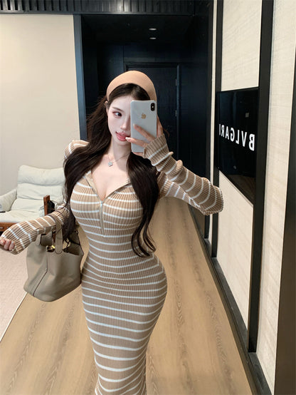 Charming Stripe Hooded V Neck Long Sleeve Maxi Dress Fashionable Zipper Design Sheath Long Dress AP3715