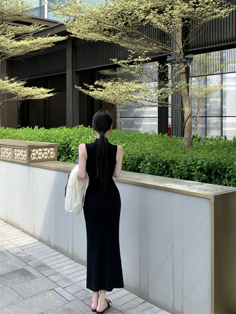 Stylish Sleeveless Black High Collar Maxi Dress Simple Sheath High-Slit Long Dress AP3719
