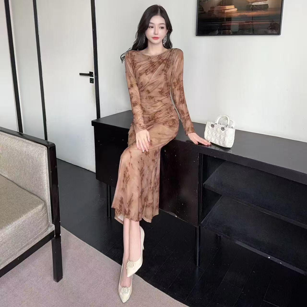 Modern Long Sleeve Sheath Ruched Maxi Dress Vintage Jewel Neck Floral Print Long Dress AP3726