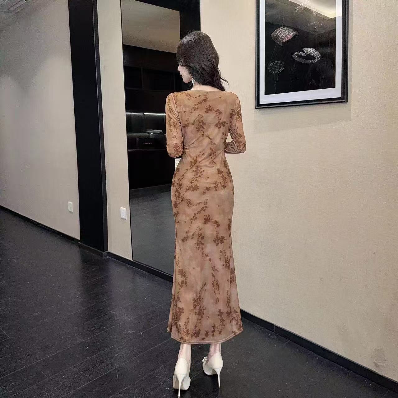 Modern Long Sleeve Sheath Ruched Maxi Dress Vintage Jewel Neck Floral Print Long Dress AP3726