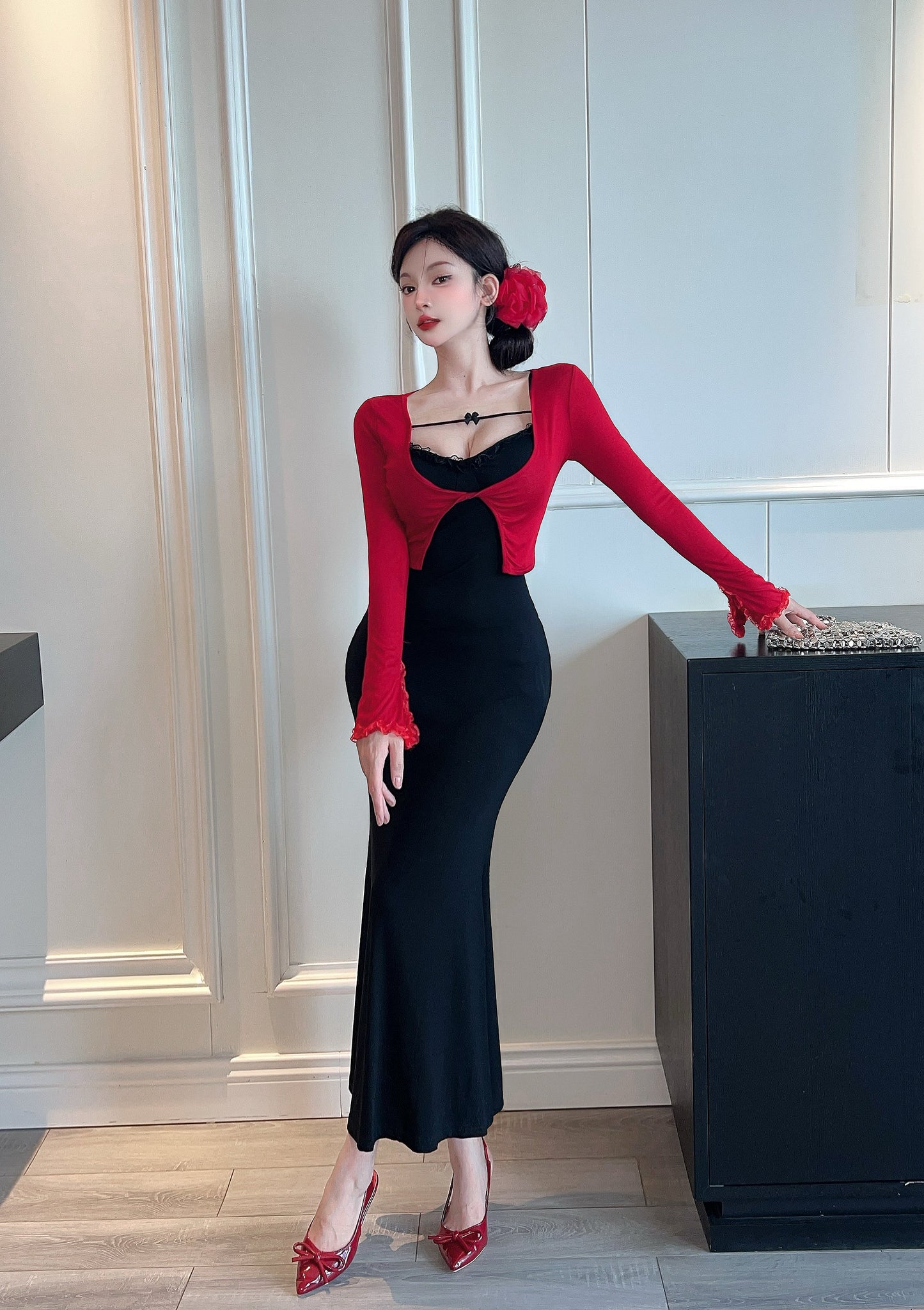 Hot Girls Lace Trim Square Neck Colorblock Maxi Dress Alluring Mermaid Long Sleeve Long Dress AP3731