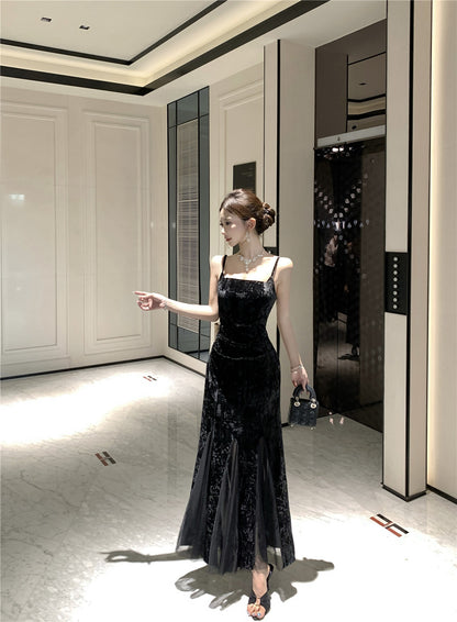Appealing Spaghetti Strap Black Velvet Maxi Dress Unique Sheer Tulle Splicing Mermaid Long Dress AP3745