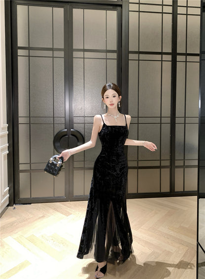 Appealing Spaghetti Strap Black Velvet Maxi Dress Unique Sheer Tulle Splicing Mermaid Long Dress AP3745