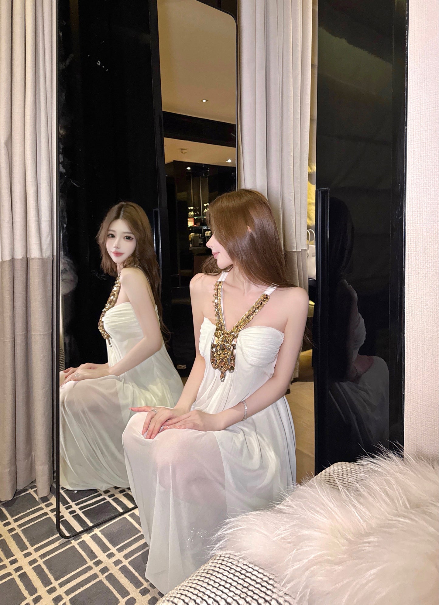 Fascinating A-Line White Evening Maxi Dress Graceful Crystals Accent Halter Long Dress AP3746