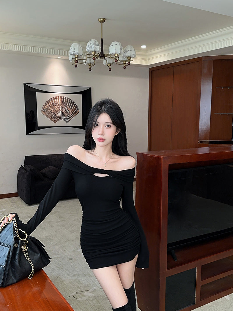 Fabulous Black Cutout Bodycon Mini Skirt Novelty Off-Shoulder Long Sleeve Short Dress AP3751