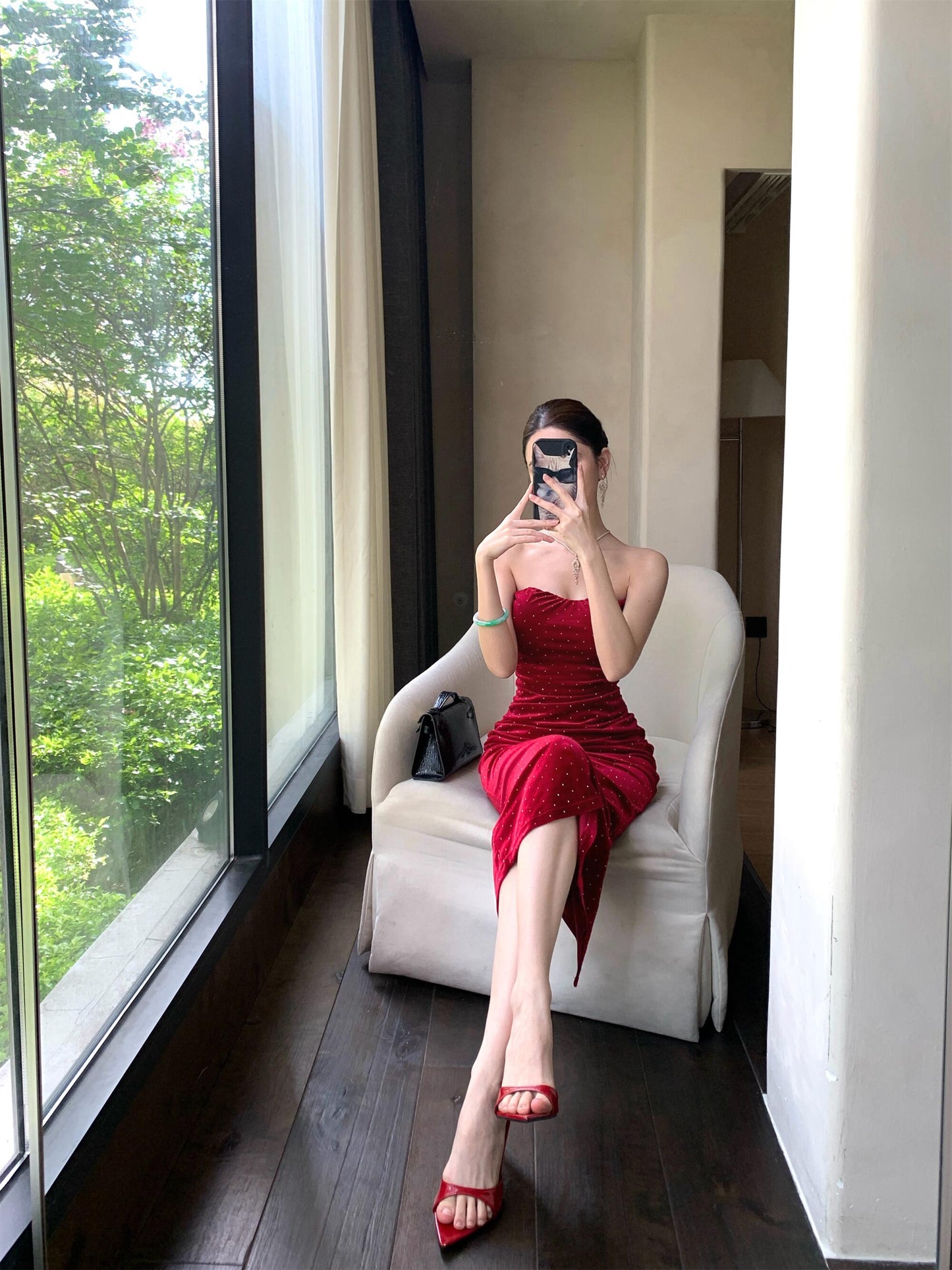 Luxurious Strapless Red Velvet Ruched Midi Skirt Fashionable Sequins Accent Backless Sheath Long Dress AP3753