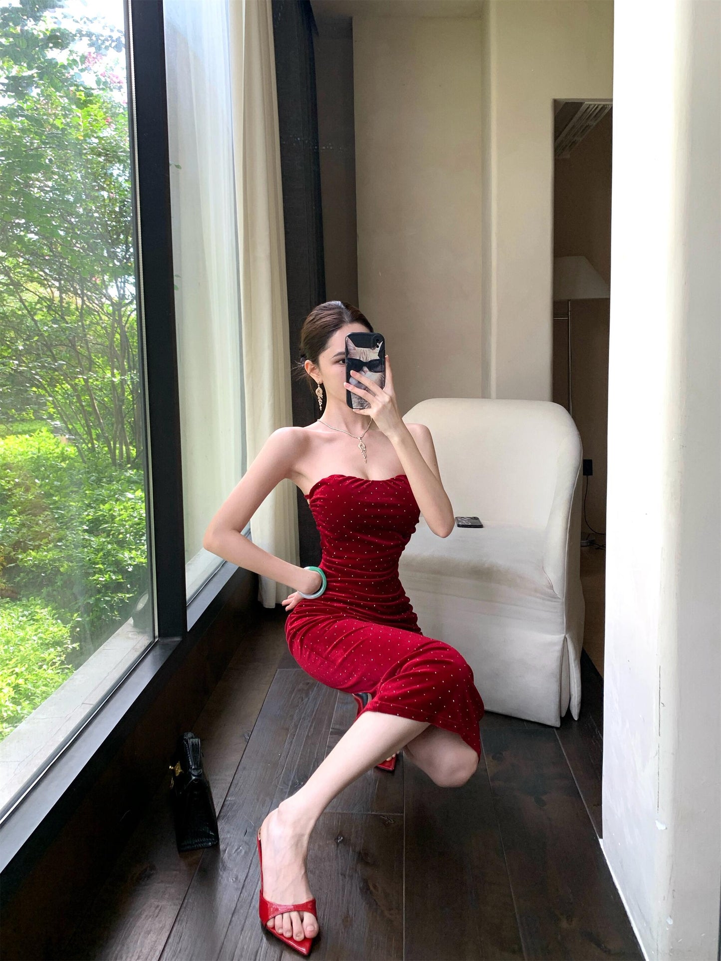 Luxurious Strapless Red Velvet Ruched Midi Skirt Fashionable Sequins Accent Backless Sheath Long Dress AP3753