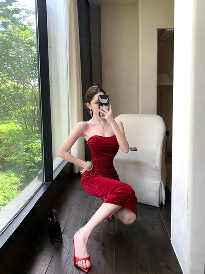 Luxurious Strapless Red Velvet Ruched Midi Skirt Fashionable Sequins Accent Backless Sheath Long Dress AP3753
