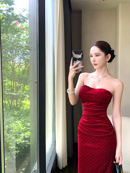 Luxurious Strapless Red Velvet Ruched Midi Skirt Fashionable Sequins Accent Backless Sheath Long Dress AP3753