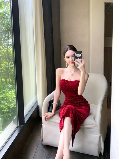 Luxurious Strapless Red Velvet Ruched Midi Skirt Fashionable Sequins Accent Backless Sheath Long Dress AP3753