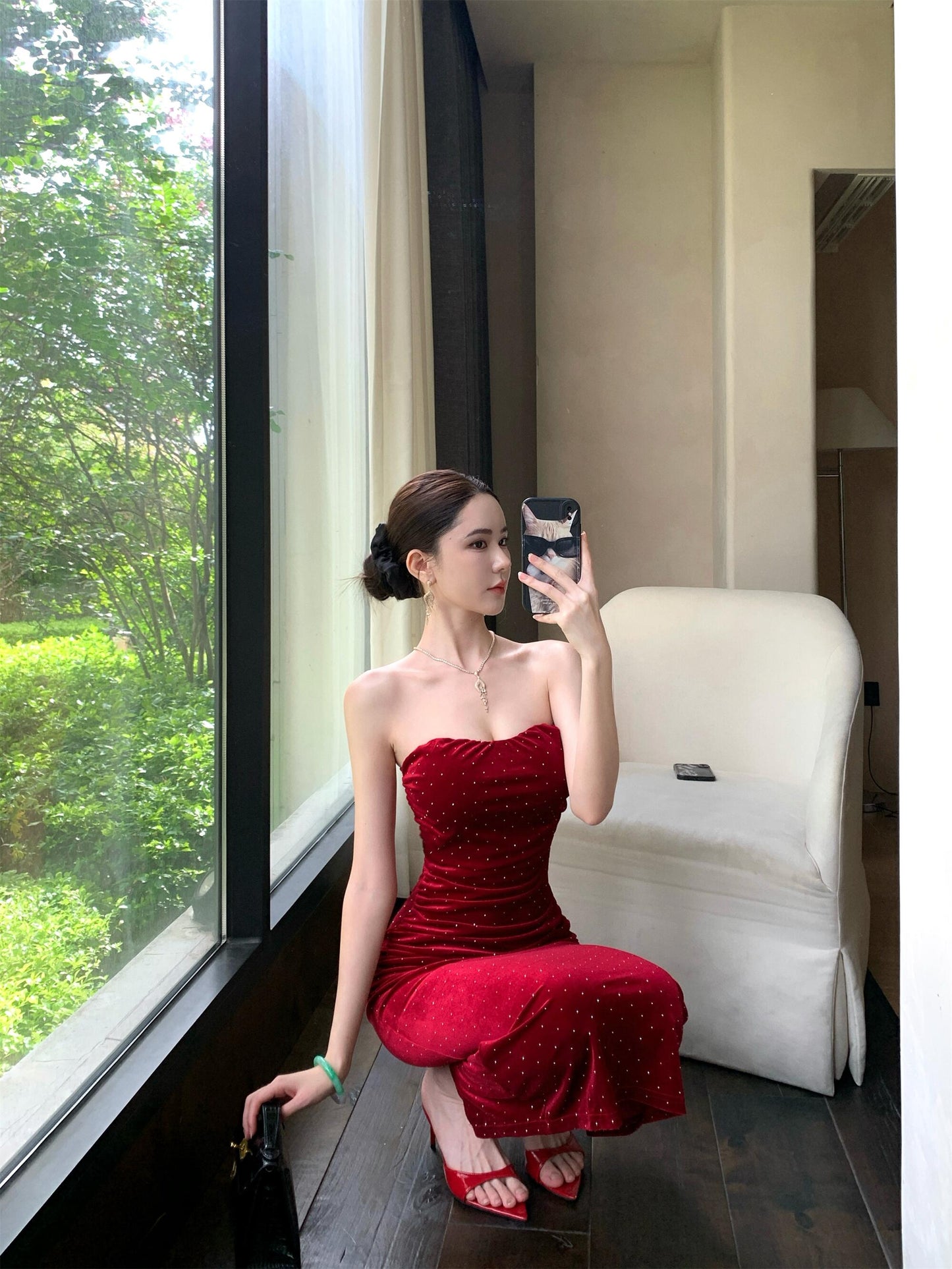 Luxurious Strapless Red Velvet Ruched Midi Skirt Fashionable Sequins Accent Backless Sheath Long Dress AP3753