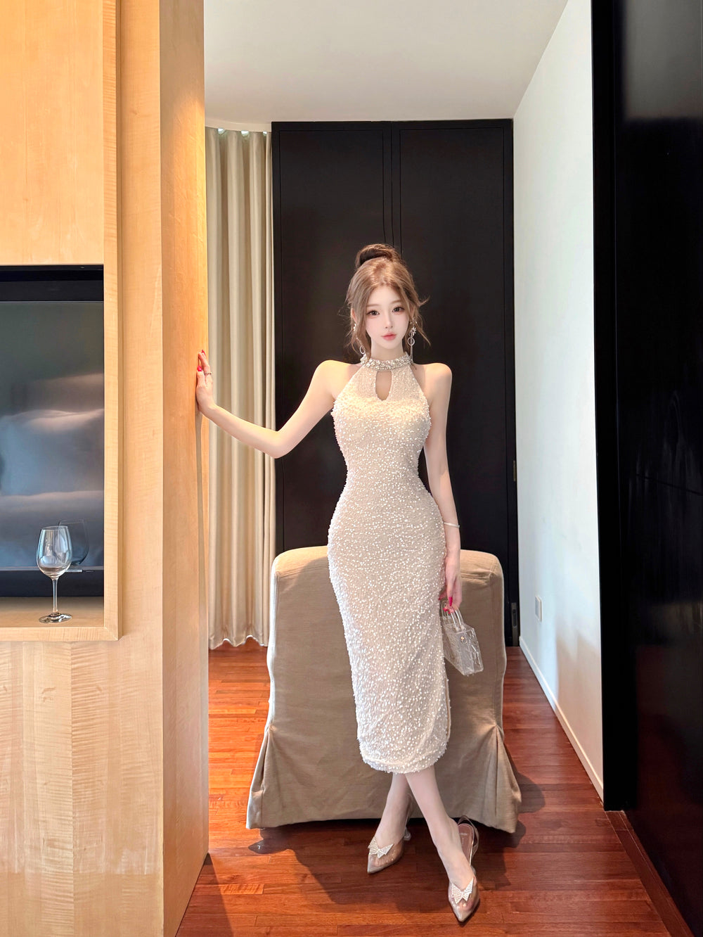 Artistic Sheath Sparkly Sequins Design Evening Maxi Dress Attractive Side Slit Cutout Halter Long Dress AP3762