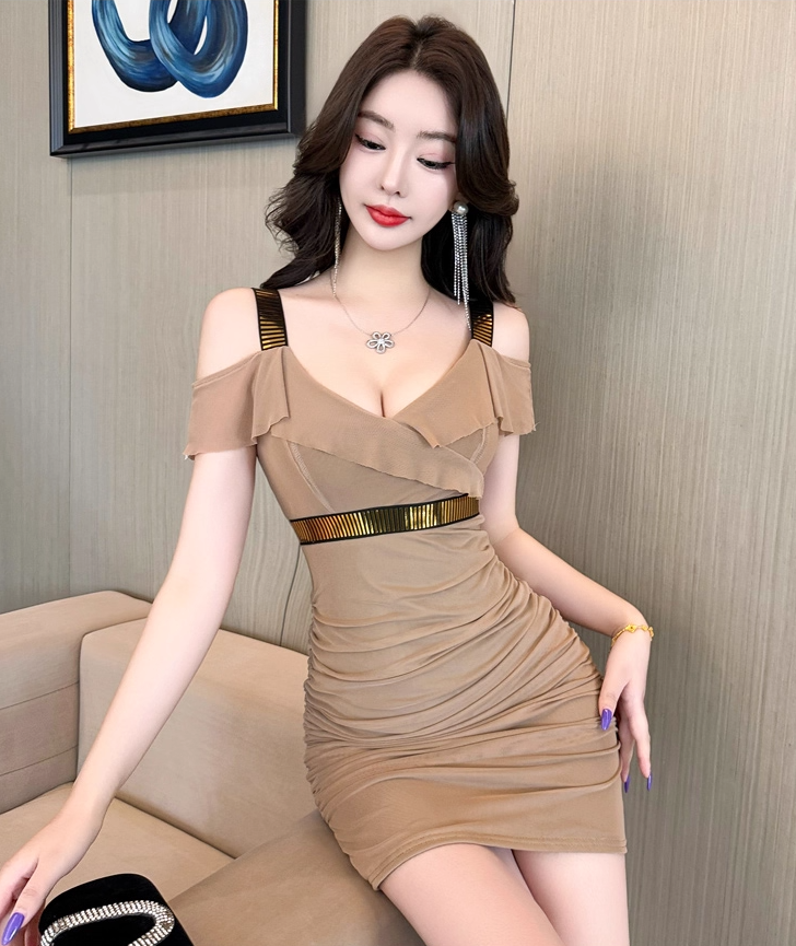 Dramatic Sequins Design Bodycon Mini Skirt Charming Off-Shoulder Ruffles Trim Short Dress AP3769