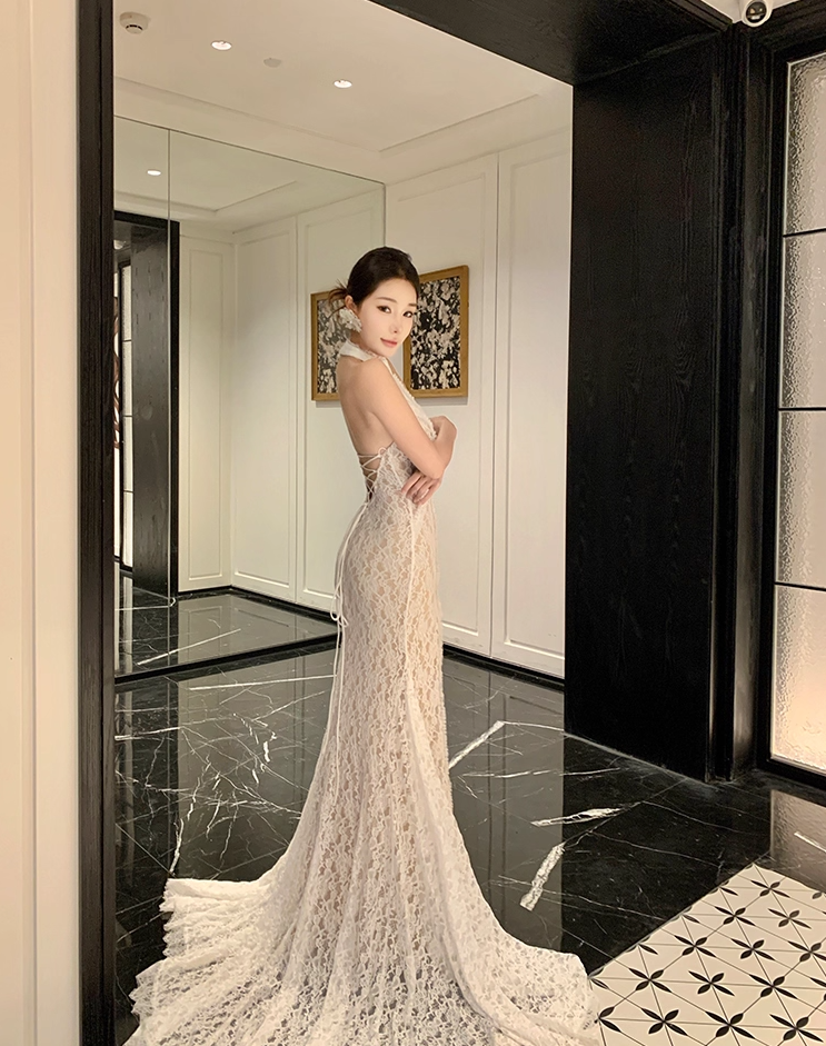 Trendy Mermaid White Lace Splicing Maxi Dress Romantic Backless Lace-Up Long Train Halter Long Dress AP3784