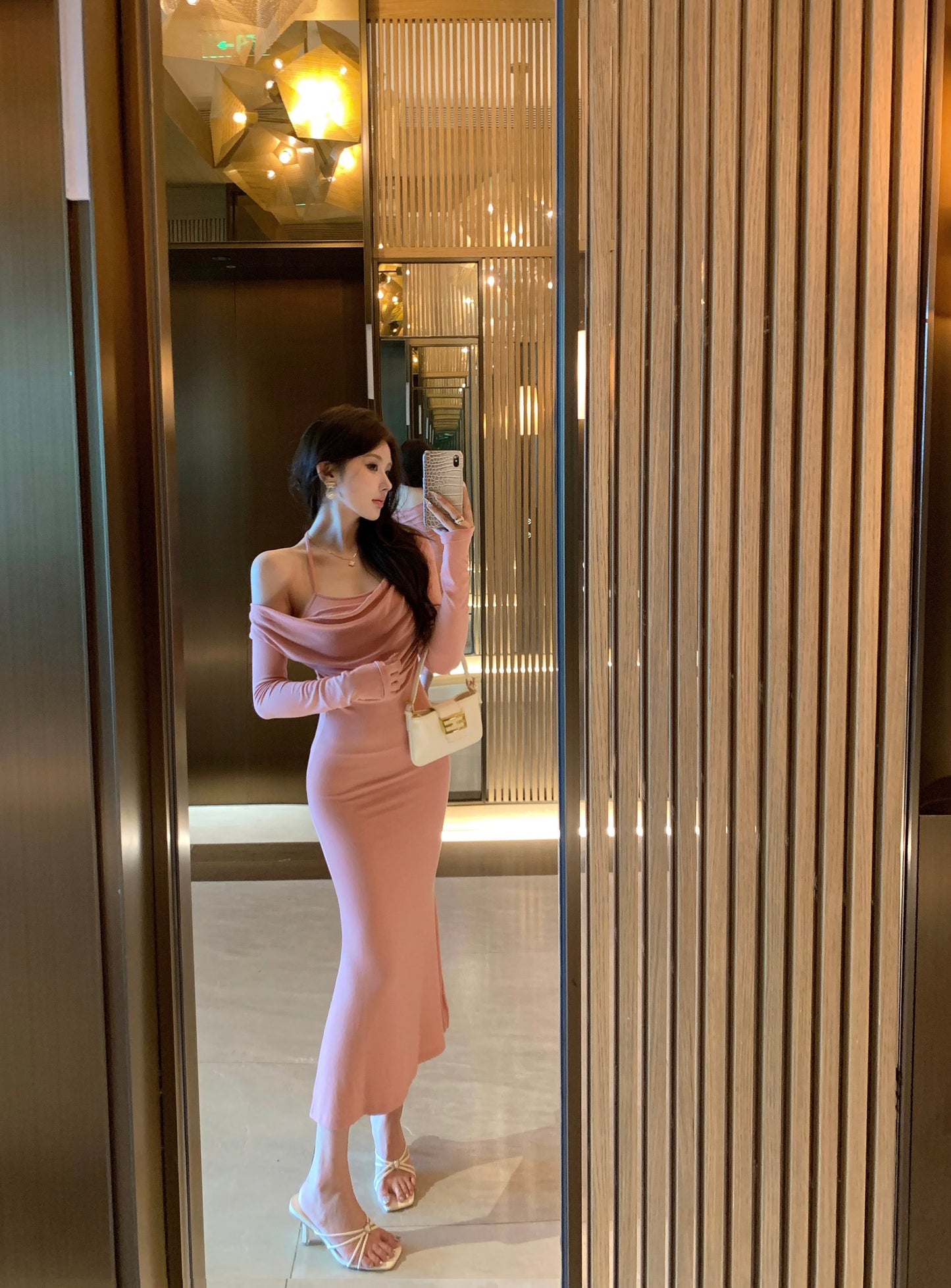 Pretty Draped Off Shoulder Long Sleeve Maxi Dress Pink Mermaid Evening Long Dress AP3791