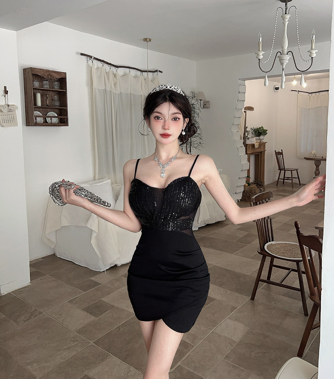 Delicate Sequins Accent Spaghetti Strap Mini Skirt Alluring Parties Outfit Tulle Splicing Sheath Short Dress AP3793