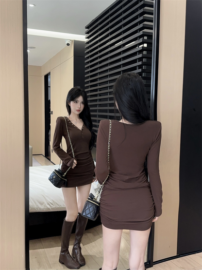 Gen Z Style V-Neck Cinched-Waist Mini Skirt Vogue Long Sleeve Bodycon Gathered Short Dress AP3796
