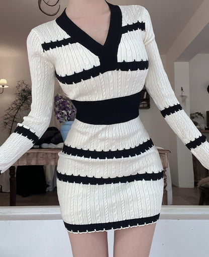Lovely V-Neck knitted Stripe Mini Skirt Vogue Adorable Cinched-Waist Long Sleeve Bodycon Short Dress AP3804