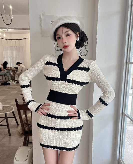 Lovely V-Neck knitted Stripe Mini Skirt Vogue Adorable Cinched-Waist Long Sleeve Bodycon Short Dress AP3804