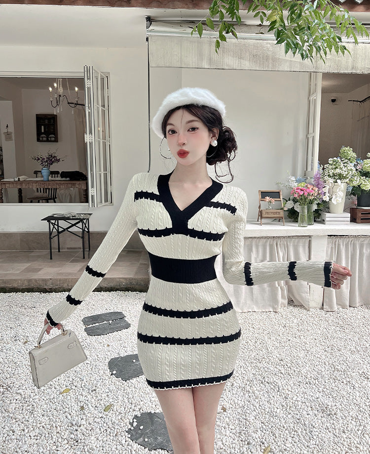 Lovely V-Neck knitted Stripe Mini Skirt Vogue Adorable Cinched-Waist Long Sleeve Bodycon Short Dress AP3804