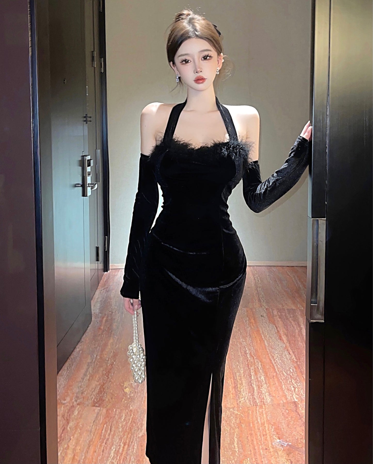 Artistic Detachable Sleeve Sheath Maxi Dress Trendy Black Velvet Side Slit Evening Halter Long Dress AP3828