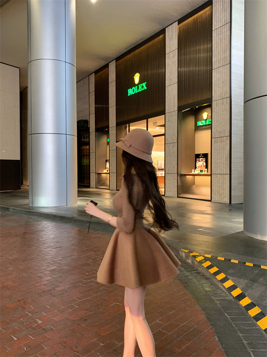 Alluring 2-Piece Set A-Line Cinched-Waist Mini Skirt Minimalism Jewel Neck Long Sleeve Short Dress AP3830