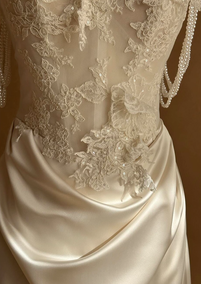 Glam Off-Shoulder Sheath Bridal Gowns Fairy Beading Sequins Appliques Wedding Dress AP3832