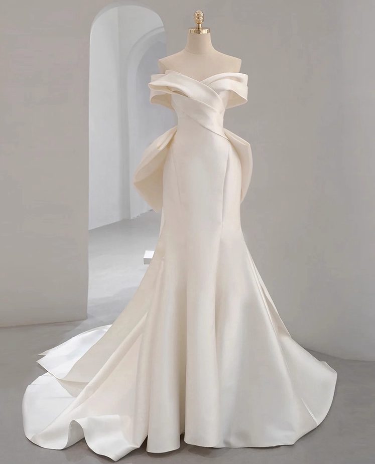 Unique Off-Shoulder Mermaid Bridal Gowns Romantic White Satin Pleated Wedding Dress AP3837