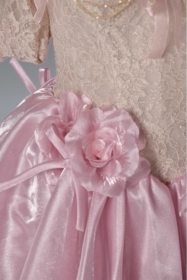 Playful A-Line Off-Shoulder Evening Gowns Sweet Beading Handmade Flowers Bows Lace Prom Dress AP3846