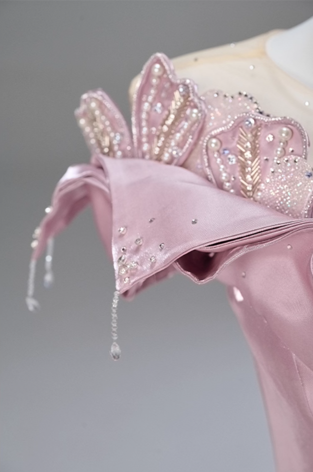 Bling A-Line Illusion Neck Sweet 16 Evening Gowns Beading Sequins Pearls Appliques Prom Dress AP3847