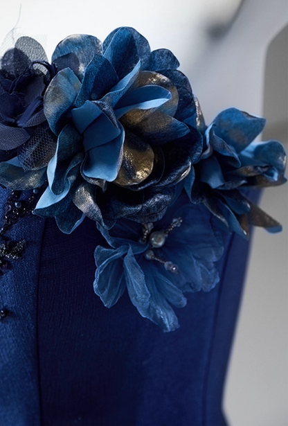 Stylish A-Line Strapless Sweet 16th Gowns Elegant Sequins Handmade Flowers Beads Prom Dress AP3848