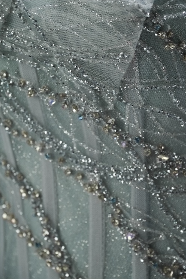 Modern A-Line Off-Shoulder Evening Gowns Exquisite Sequins Crystals Ruffles Tulle Prom Dress AP3855