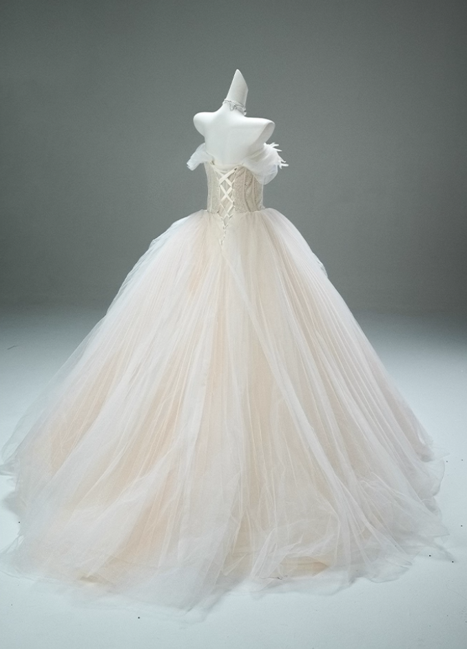 Amazing A-Line Off-Shoulder Layered Tulle Evening Gowns Glam Handmade Flowers Sequins Prom Dress AP3874