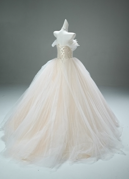 Amazing A-Line Off-Shoulder Layered Tulle Evening Gowns Glam Handmade Flowers Sequins Prom Dress AP3874