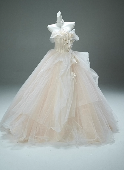 Amazing A-Line Off-Shoulder Layered Tulle Evening Gowns Glam Handmade Flowers Sequins Prom Dress AP3874