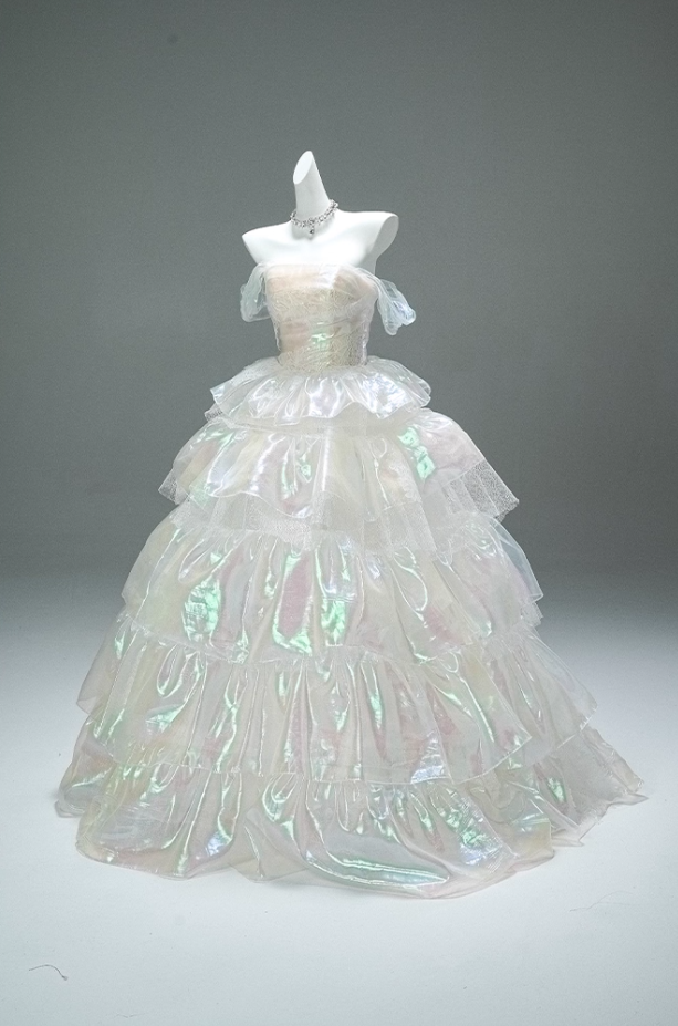 Appealing A-Line Off-Shoulder Tiered Evening Gowns Lustrous Appliques Prom Dress AP3875