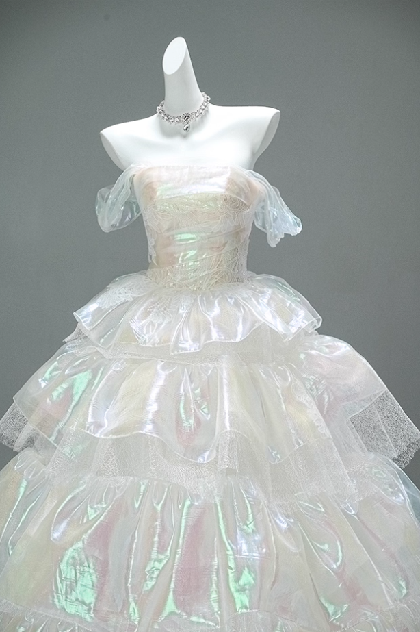 Appealing A-Line Off-Shoulder Tiered Evening Gowns Lustrous Appliques Prom Dress AP3875