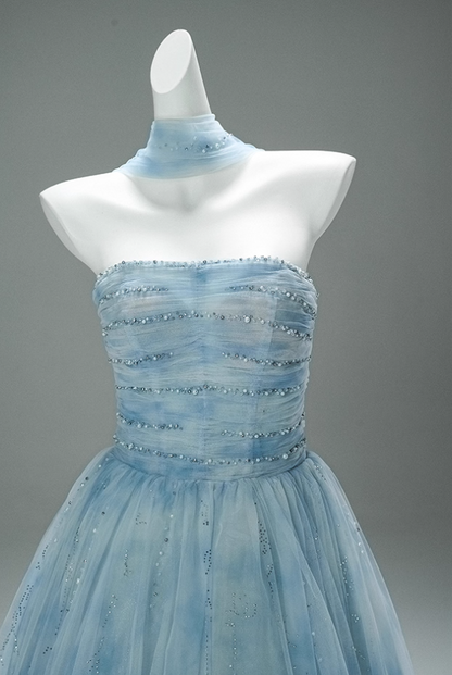 Fascinating A-Line Strapless Pleated Tulle Sweet 16th Gowns Simple Sequins Beads Prom Dress AP3876