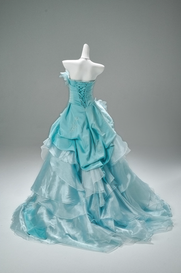 Romantic A-Line Strapless Sweet 16th Gowns Vibrant Handmade Flowers Appliques Beads Pleated Prom Dress AP3879