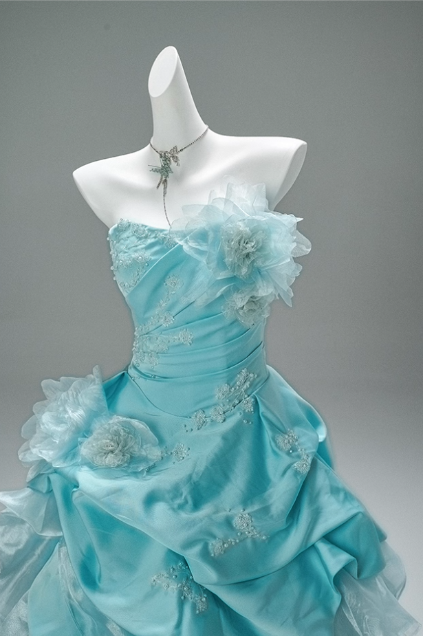 Romantic A-Line Strapless Sweet 16th Gowns Vibrant Handmade Flowers Appliques Beads Pleated Prom Dress AP3879